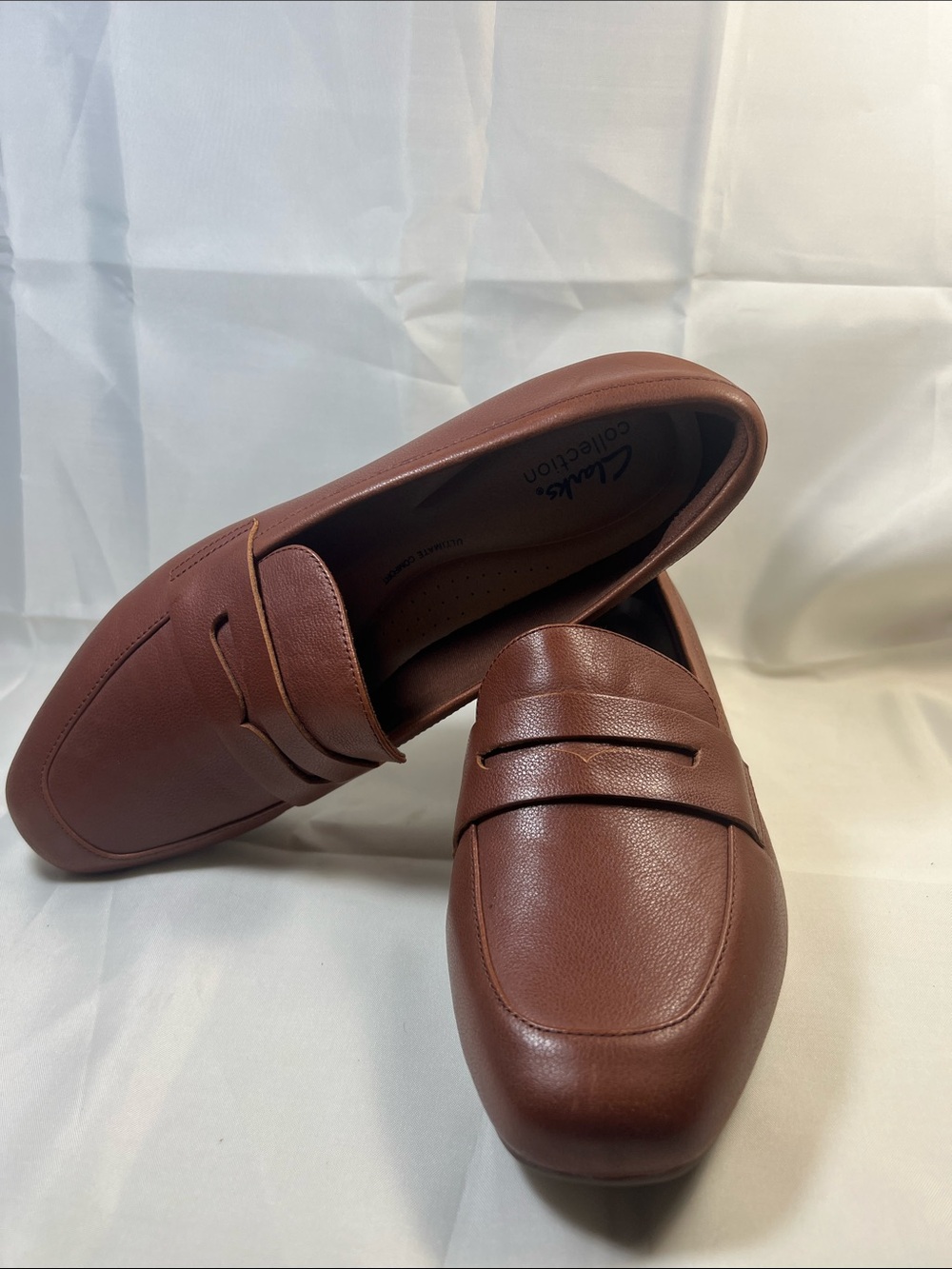 Clarks women’s Chestnut Brown Slip-On Penny Loafers